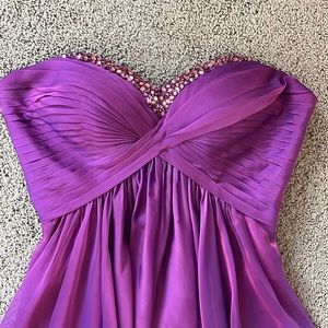 Purple size 6 la femme dress worn once EXCELLENT CONDITION